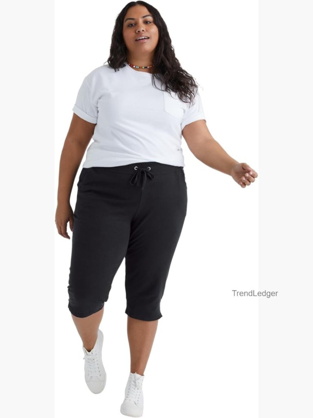 Women's French Terry Capri Sweatpants with Pockets, Relaxed Fit Joggers, 23"